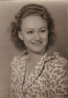 Luella Evelyn ~ My Granny Grunt before she was Granny!