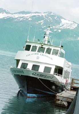 The glacier cruise ship from Whittier