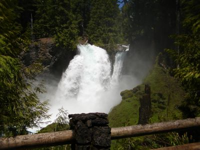 Sahalie Falls