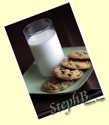 My milk & cookies review signature.