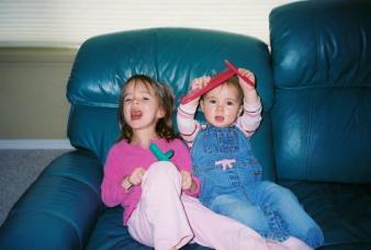 Comb Music ~ Can you tell how Lindsay is singing her heart out? Singing and playing music on combs, it was pretty cute....