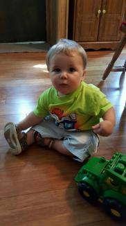 Connor at Aunt Robbie's ~  My sister-in-law. 
