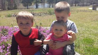 Such a sweet family! ~  No description included. 